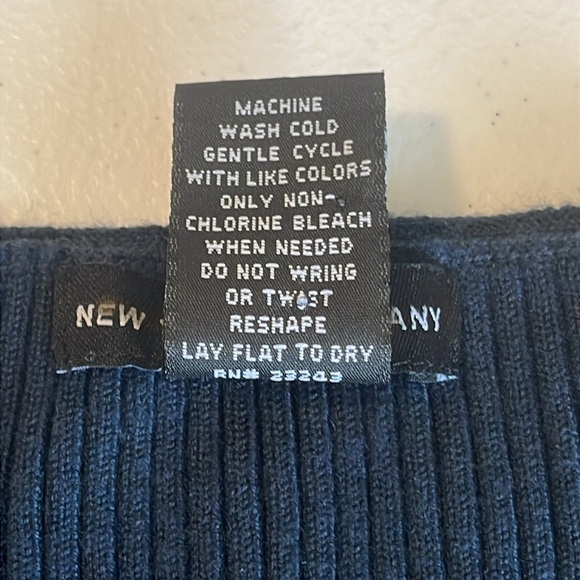 New York & Company Navy Short Sleeve One Button Cardigan Size L - Picture 4 of 4